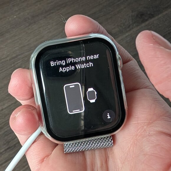 Apple Watch Series 8 GPS + Cell 45mm Silver SS Case with Silver + Accessories - Picture 4 of 15